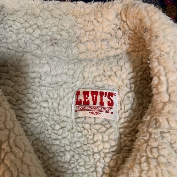 Vintage Levi’s Sherpa lined denim trucker jacket - Picture 2 of 7